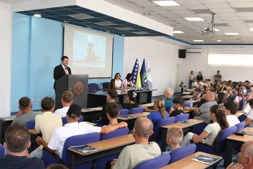 Uspješnim učenicima i studentima za sportska postignuća dodijeljeno 227 stipendija
