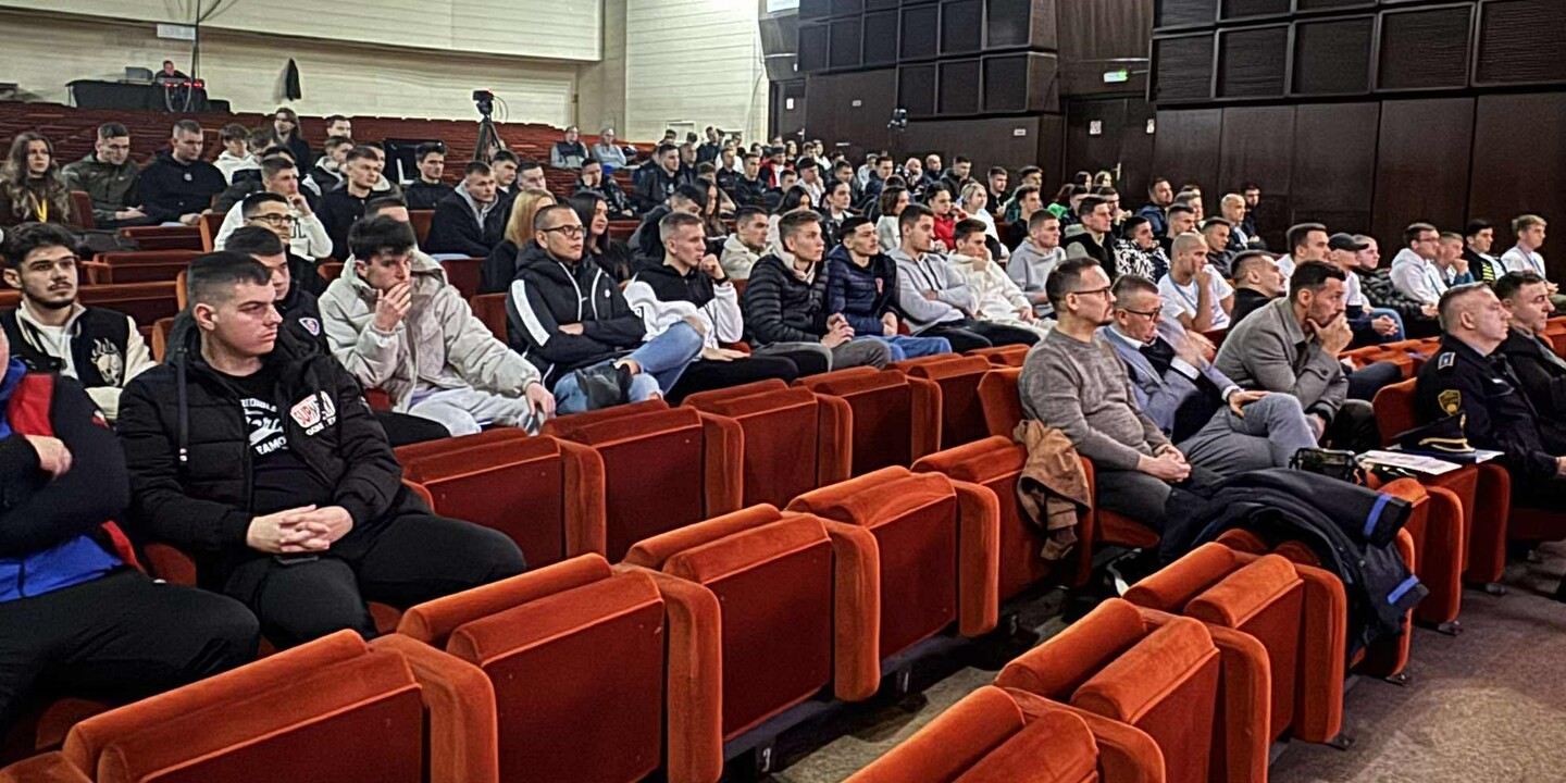 1762938170_69144d3ac6f5d