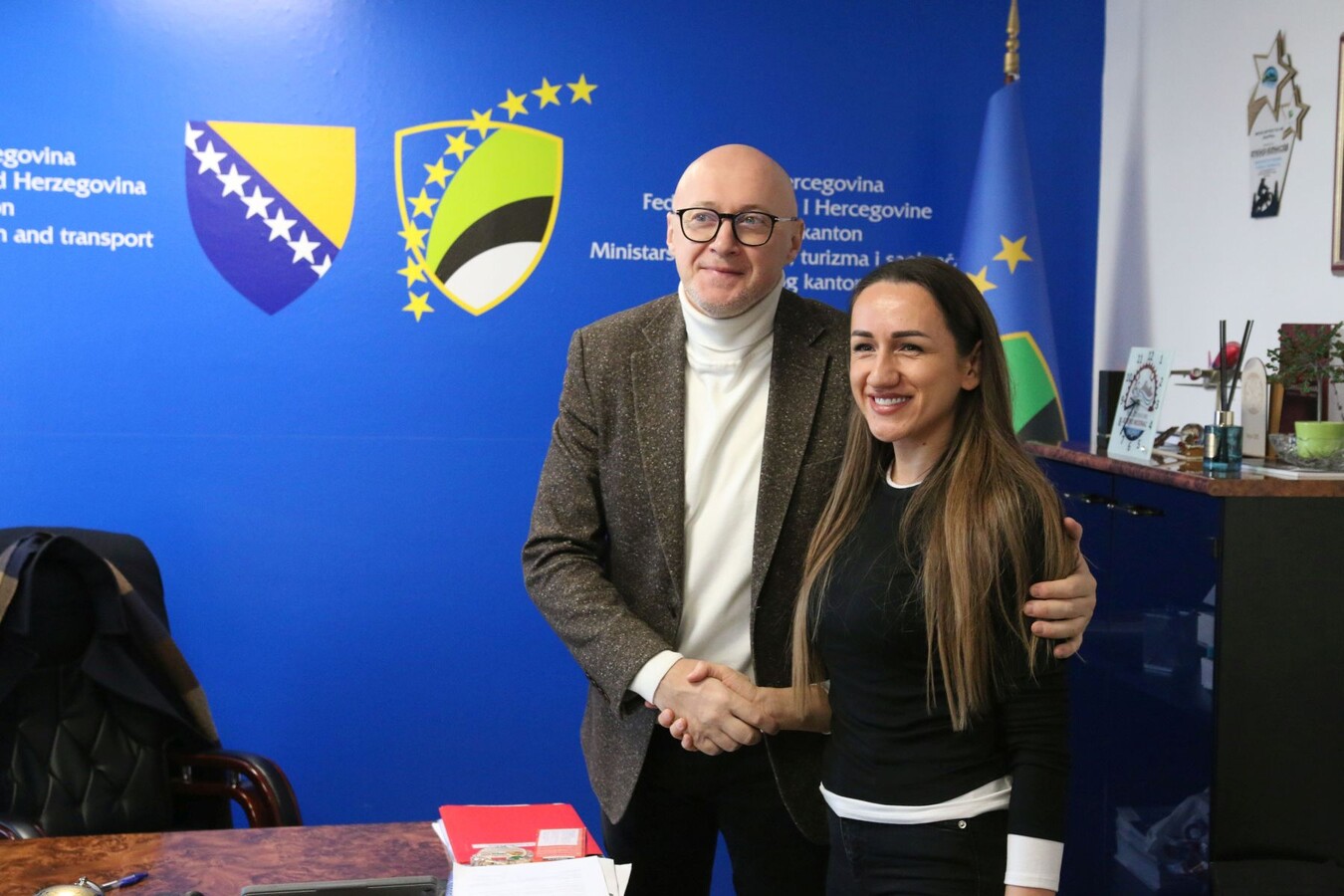 1763989354_6924576ab9bbd