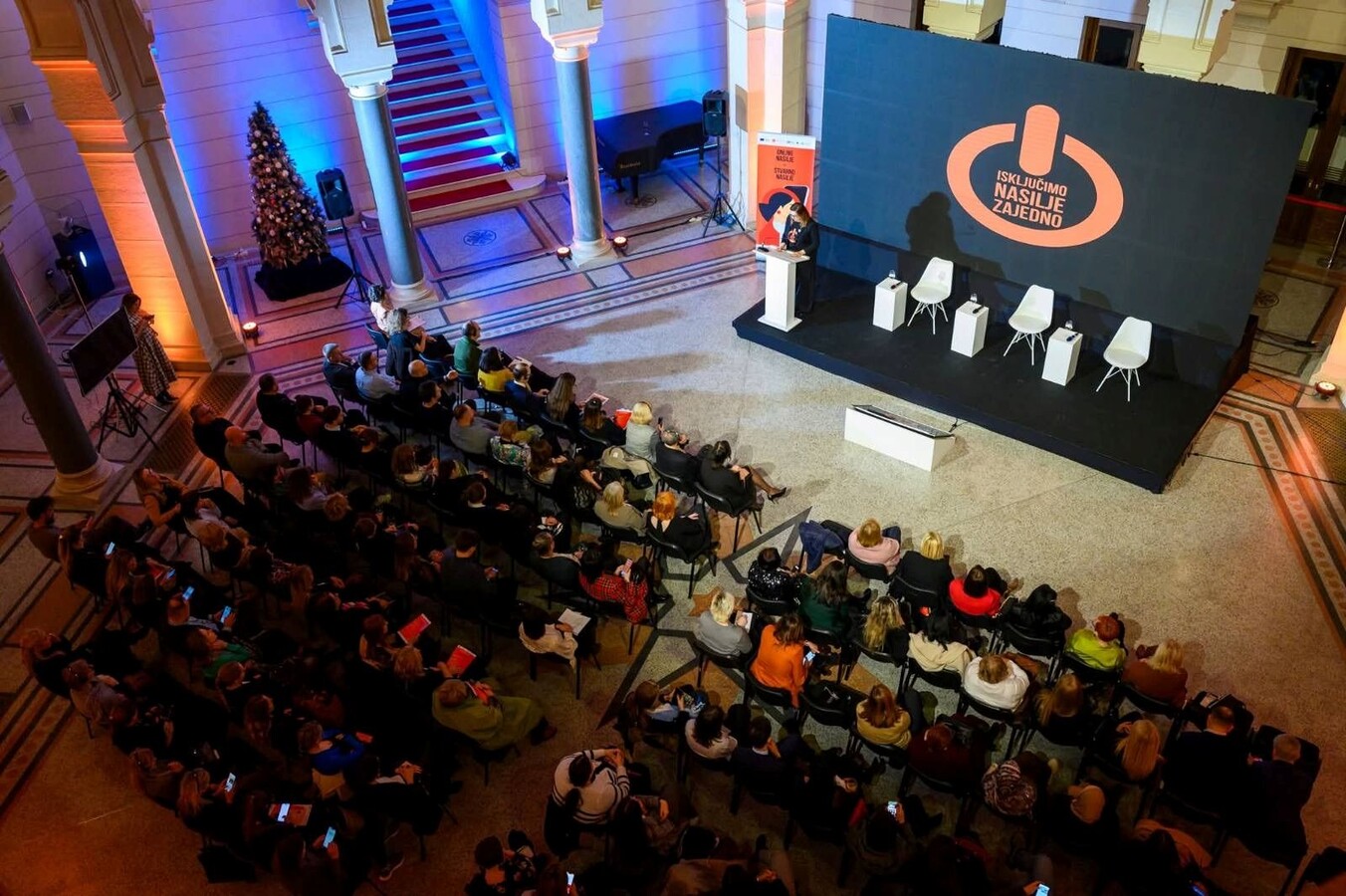 1766599551_694c2b7fa0159