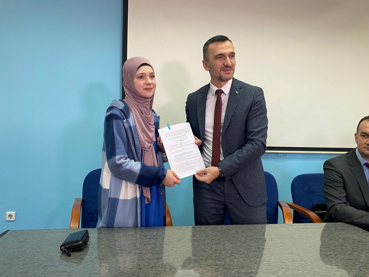 1766599553_694c2b810c664