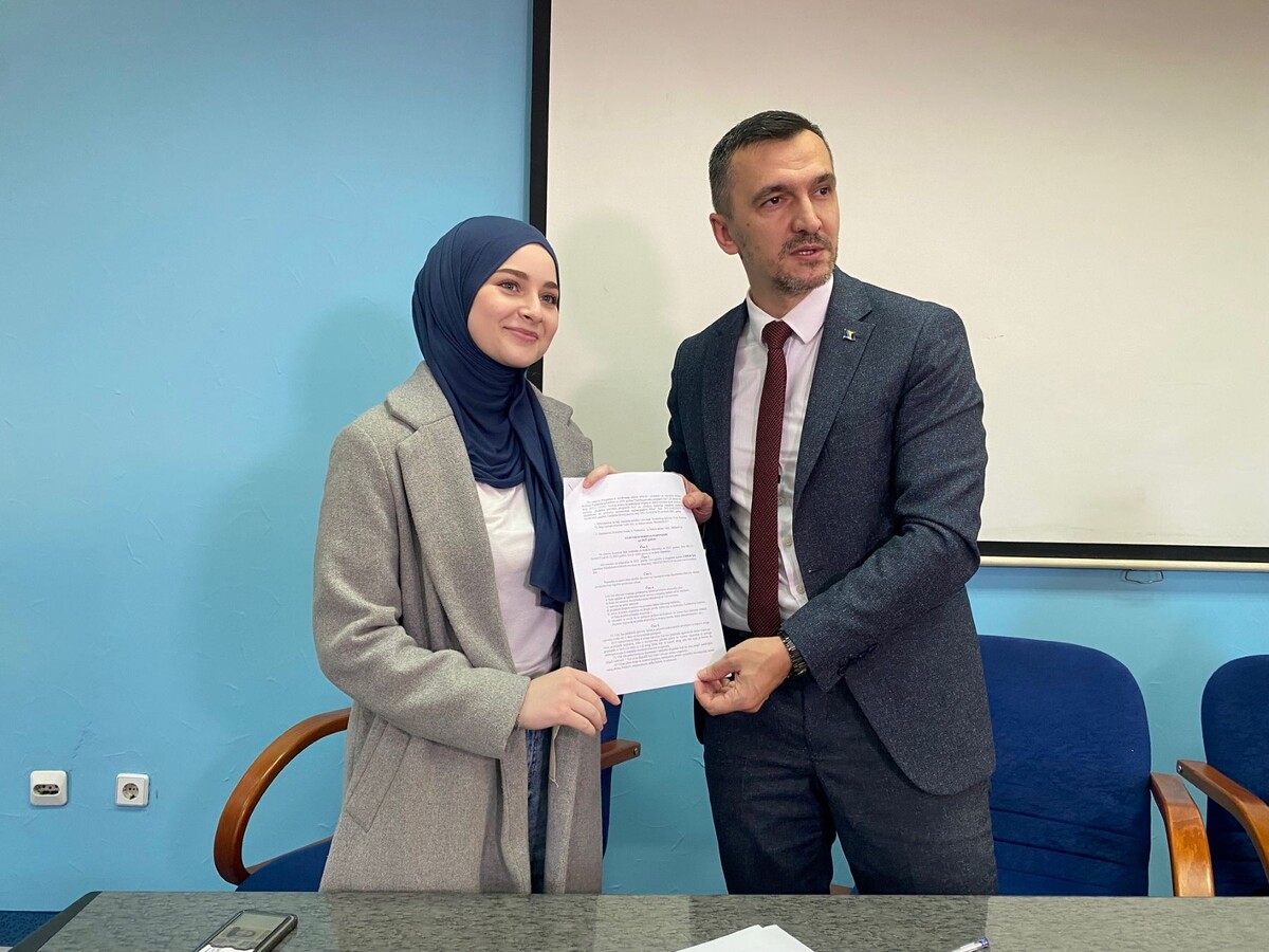 1766599553_694c2b8130941