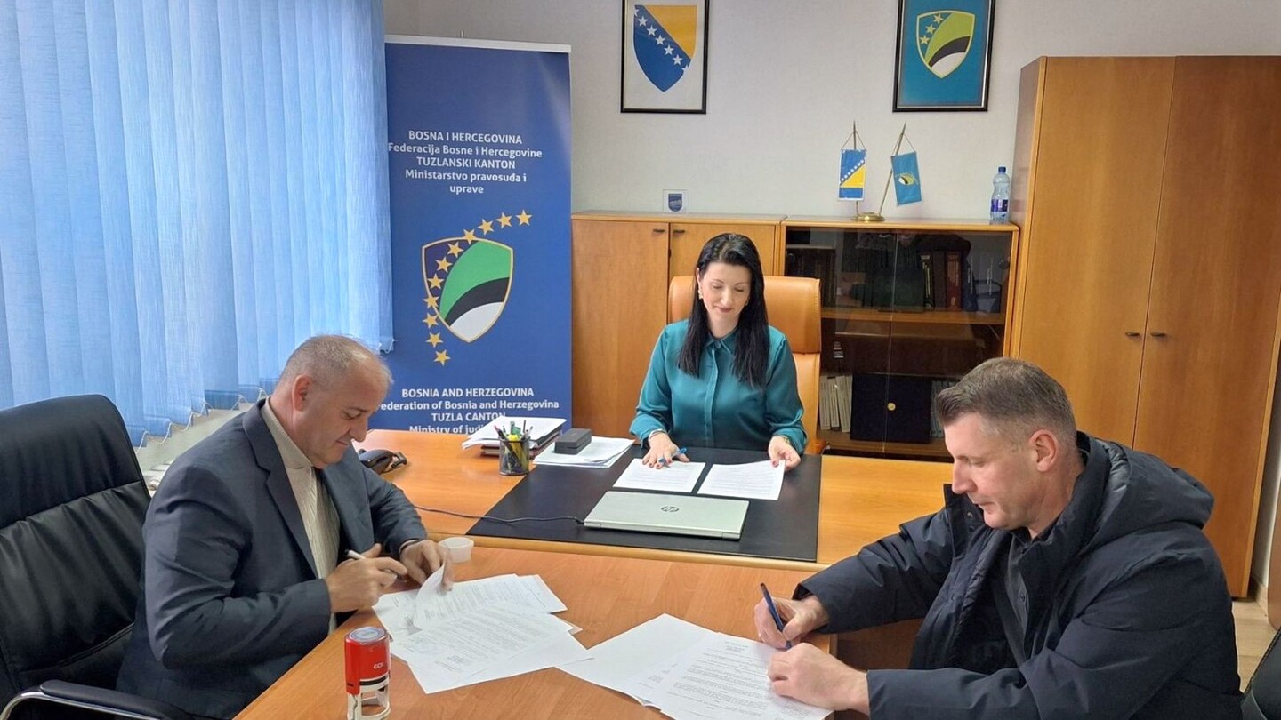 1773756016_69b95e70c89c1