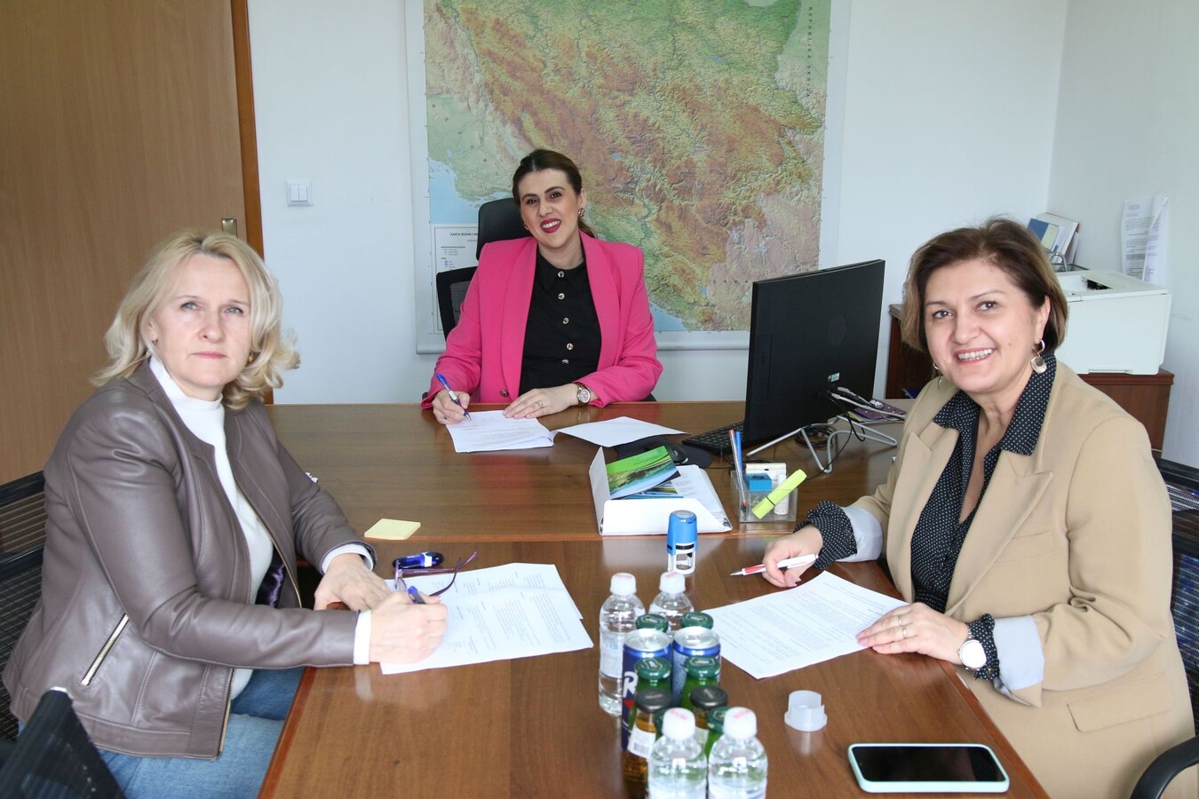 1773925229_69bbf36de8638