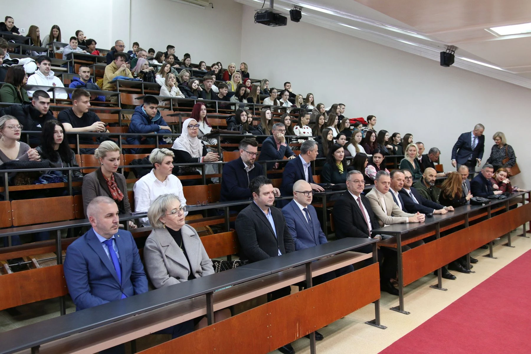 Održana Svečana akademija obrazovnih institucija uoči Dana državnosti Bosne i Hercegovine