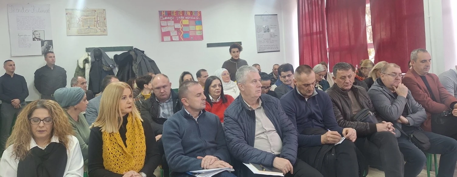 Sastanak ministra Omerovića s direktorima škola iz Tuzle, Teočaka i Sapne povodom početka drugog polugodišta