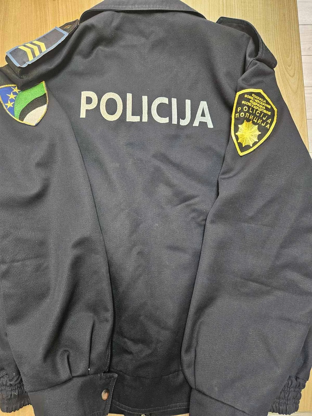 PU Srebrenik - otkriven tik-toker koji je objavljivao sadržaje u policijskoj uniformi