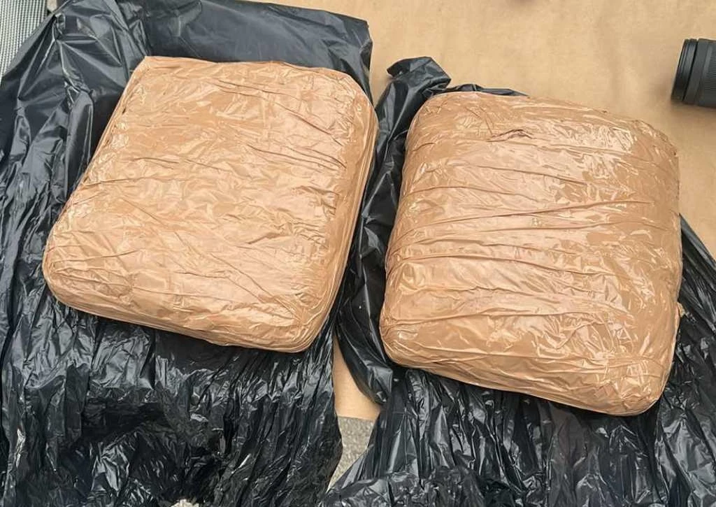 Uprava policije MUP TK-a - pronađeno i oduzeto preko 3 kg opojne droge, dva lica kojima je oduzeta sloboda predata Tužilaštvu